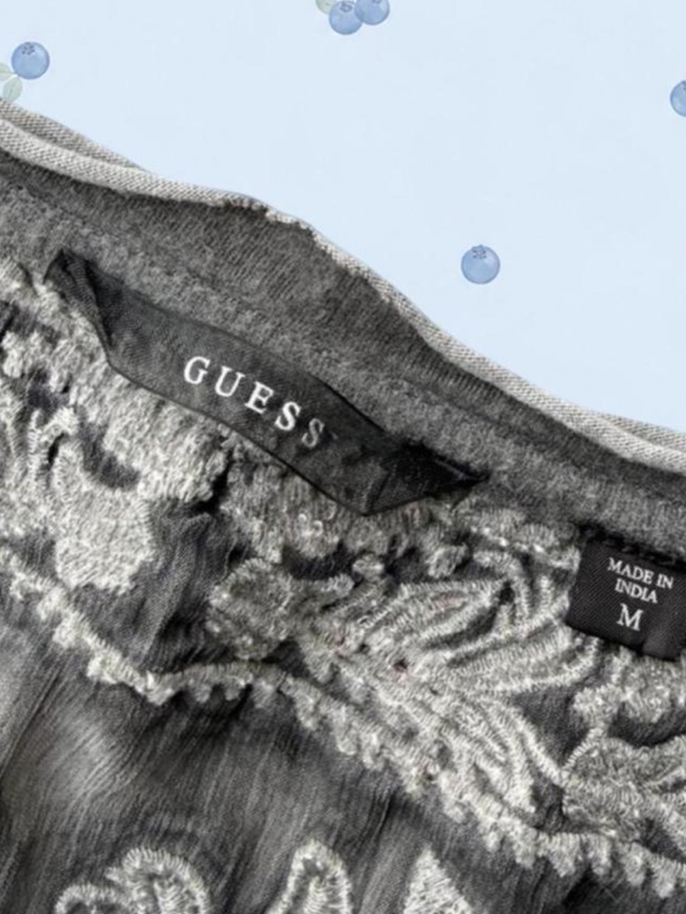 Guess Gray Top - Picture 4 of 5